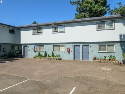 335 D St, Springfield, OR, 97477