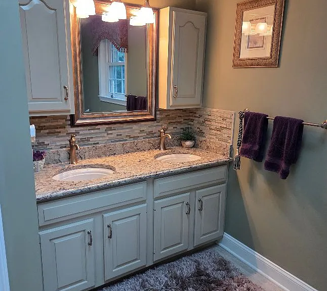 2nd bathroom