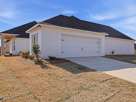 3rd image of 111 Willow Way