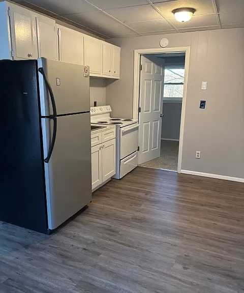 4823 Memorial Blvd #11 — Photo 4