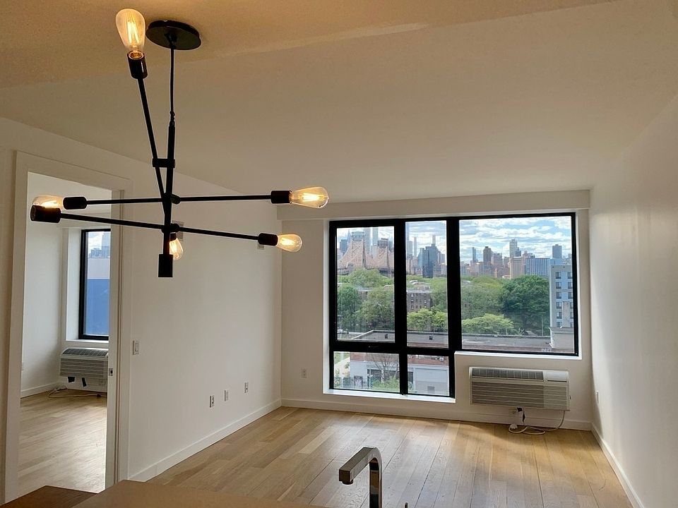 1st image of 4115 21st Ave #2F