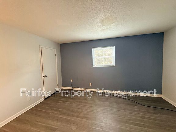4th image of 1011 Burke St APT 6