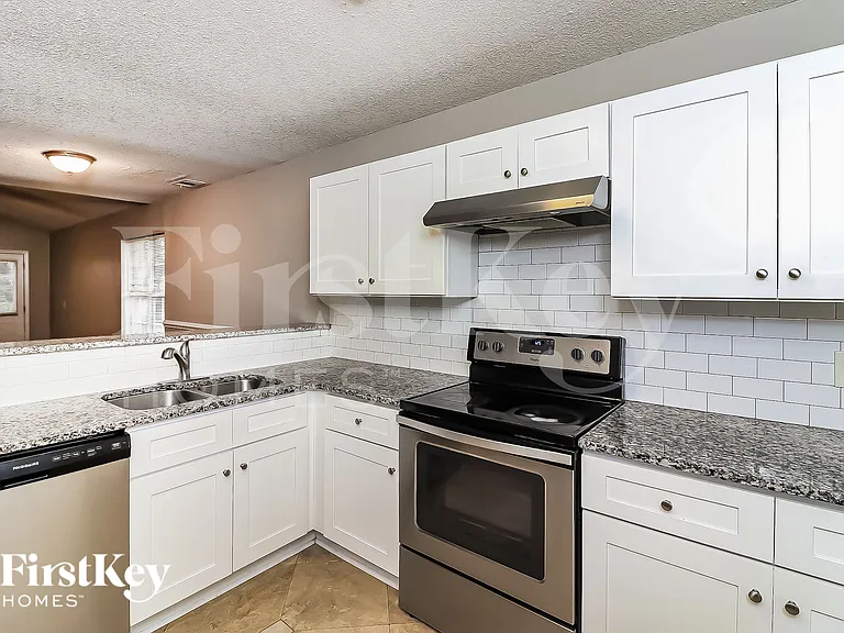 2165 Cottage Ct SW — Photo 7