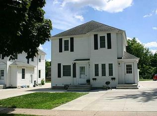 333* 30th Street Dr SE, Cedar Rapids, IA 52403