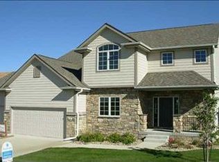 405 SE Greenbriar Cir, Waukee, IA 50263