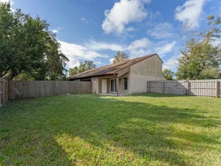 2747 Gray Fox Ln — Photo 2
