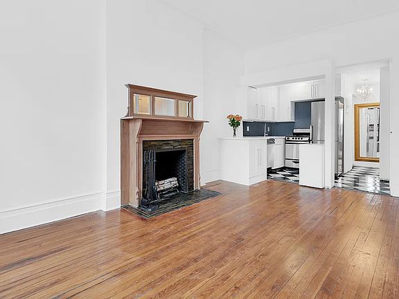 5th image of 116 W 76th St APT 5F