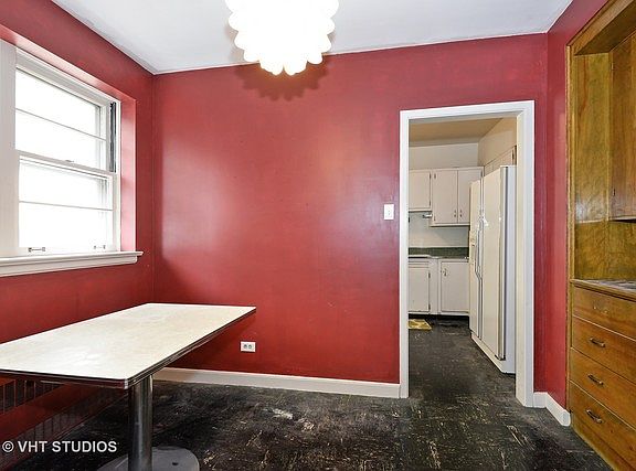 4th image of 1500 Hinman Ave APT 204