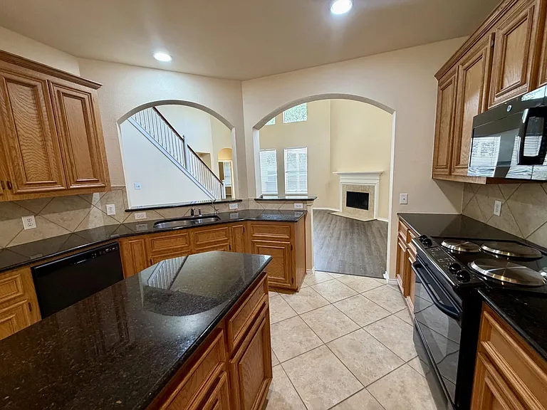 11306 Bright Canyon Ln — Photo 6