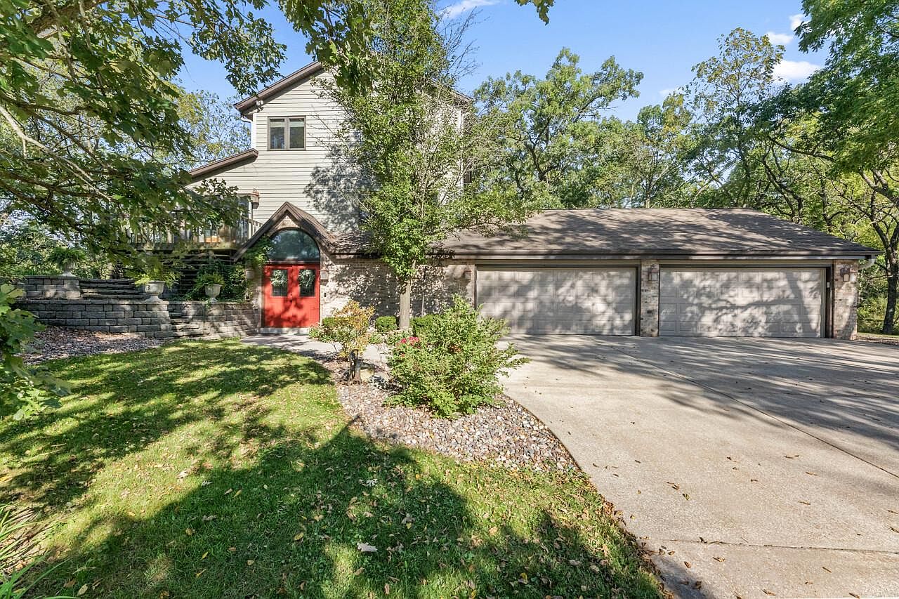 S38W32010 County Road D, Waukesha, WI 53188 | Zillow