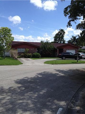 1st image of 11822 NW 31st Street