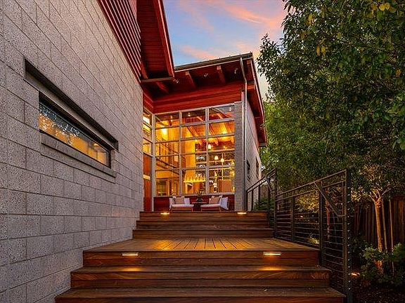 3rd image of 436 Lakeview Way