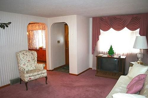 3rd image of 155 Tudor Blvd