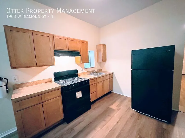1903 W Diamond St #1 — Photo 10