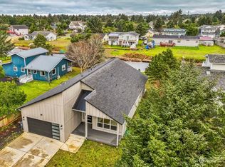 320 Cockle St SW, Ocean Shores, WA