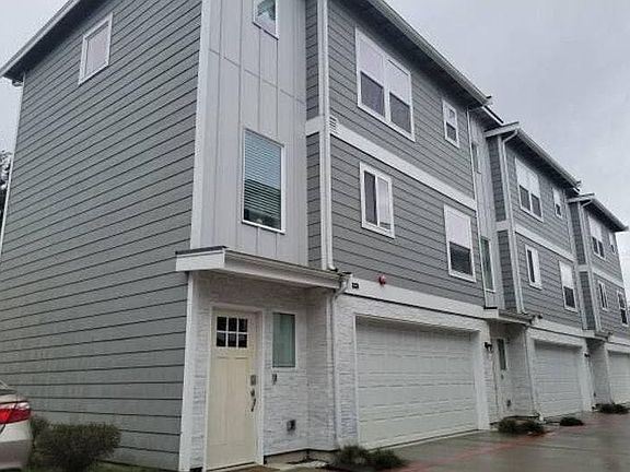 3rd image of 10725 19th Ave SE Unit C