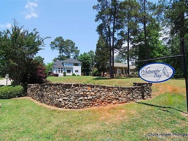 2nd image of 212 Lanham Springs Dr