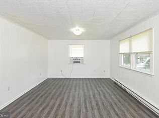 4518 Greenfield Dr, Fredericksburg, VA 22408