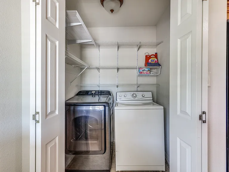 4517 Donnelly Ave — Photo 18