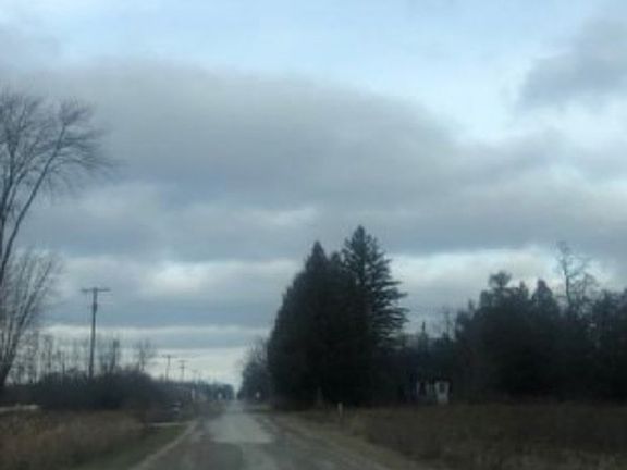 Exterior Neighborhood (street photo)