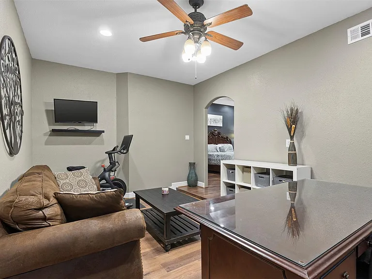 13923 Prospect Point Dr — Photo 28