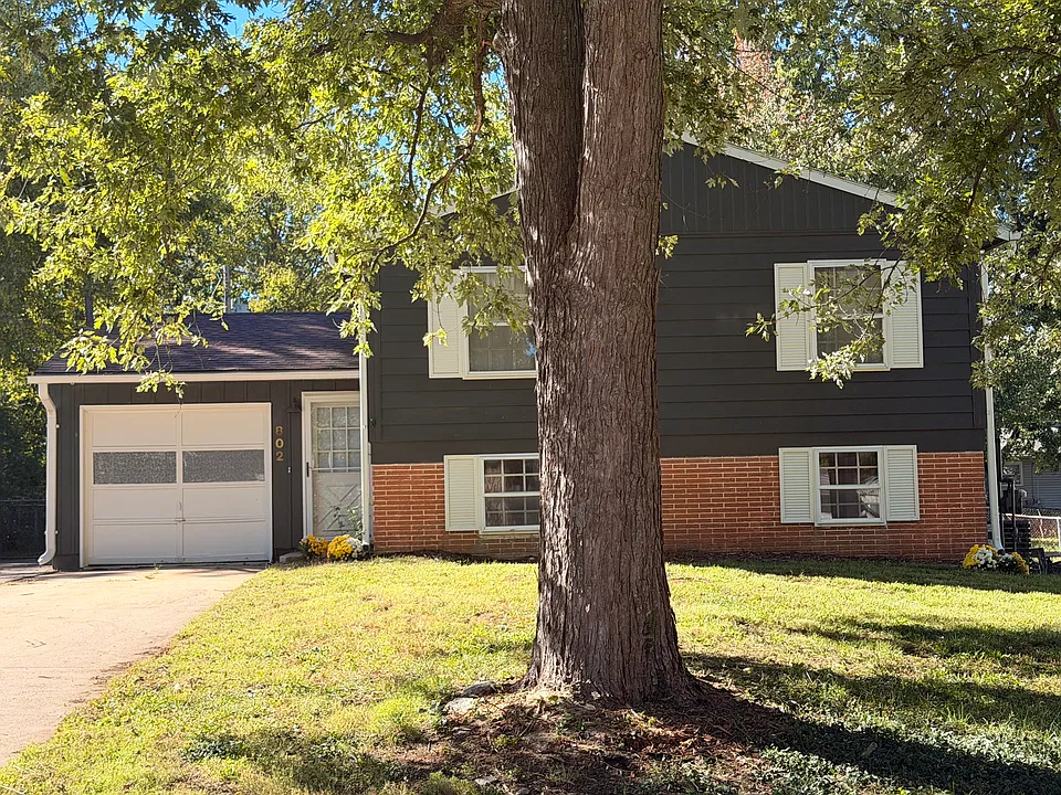802 N Powahatan Dr