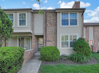 5102 Sansom Ct, Columbus, OH 43220