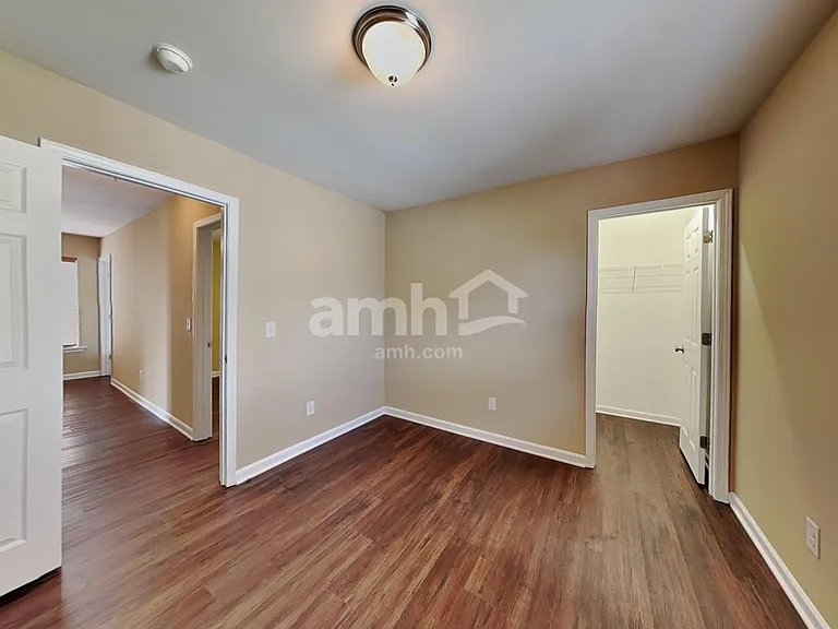 4652 Midstream Crossing Dr — Photo 16