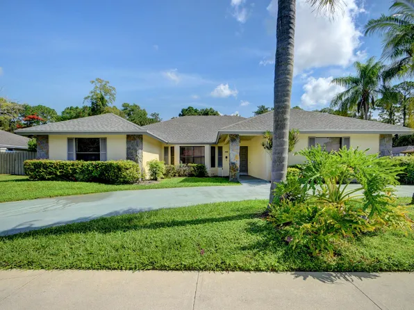 13385 La Mirada Circle, Wellington, FL 33414