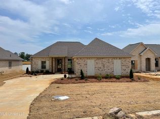 125 Serenity Ln, Pearl, MS 39208