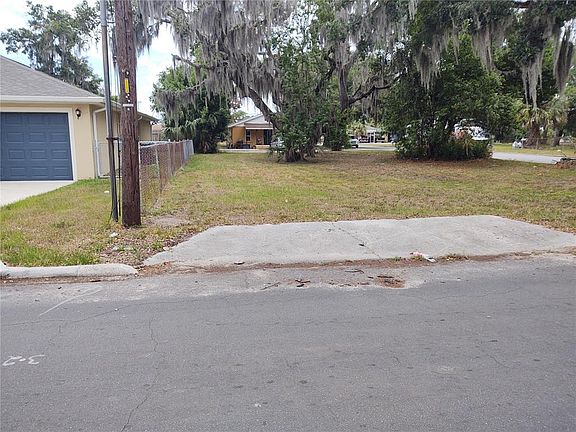 2nd image of 1043 New York Ave