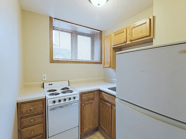 1141 S 10th St #5 — Photo 11