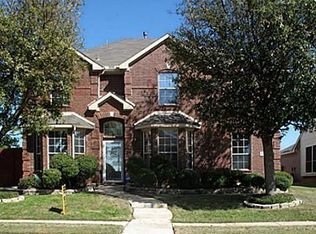 801 Pebble Ridge Dr, Lewisville, TX 75067