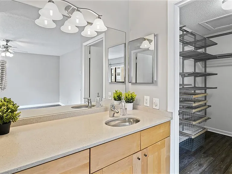 8 Finch Trl NE — Photo 9