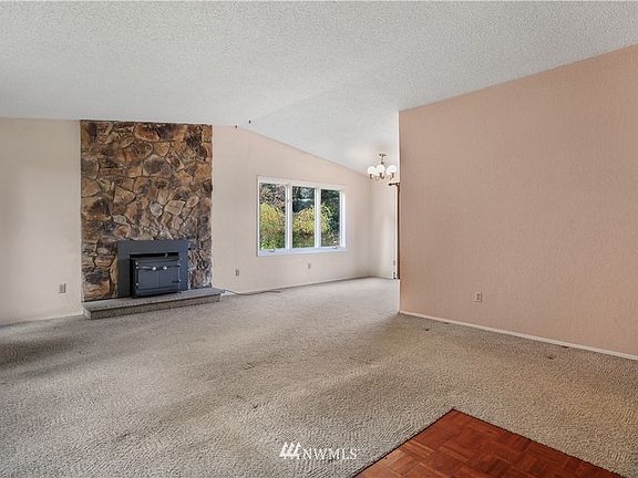 4th image of 4206 S 324th Pl