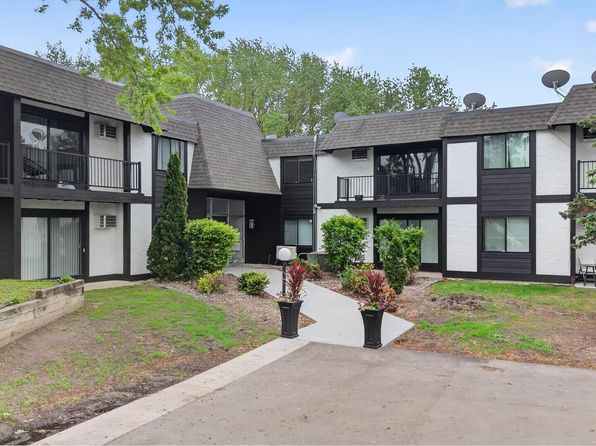 2450 Island Dr APT 104