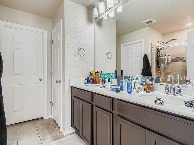 8219 S Trails Edge Ct — Photo 16