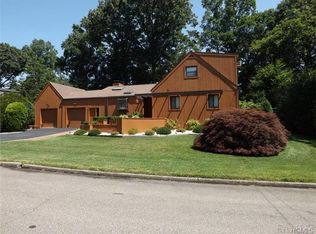 32 Stony Run, New Rochelle, NY 10804