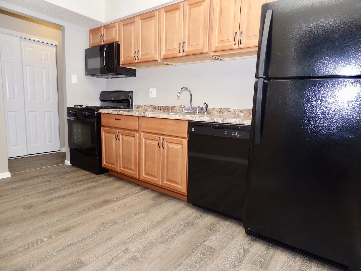 Orchard Apartments — Photo 3