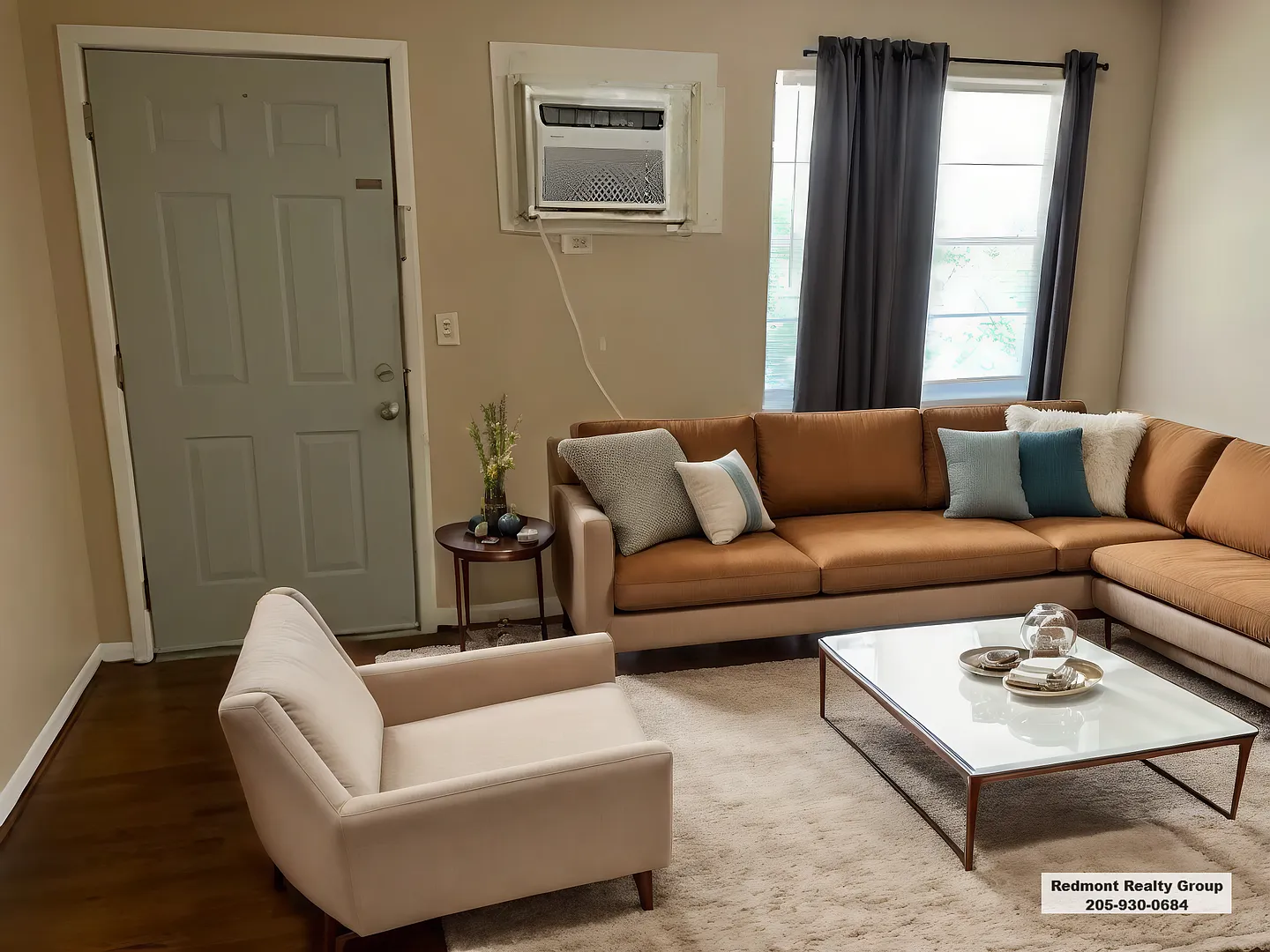 609 Idlewild Circle — Photo 2