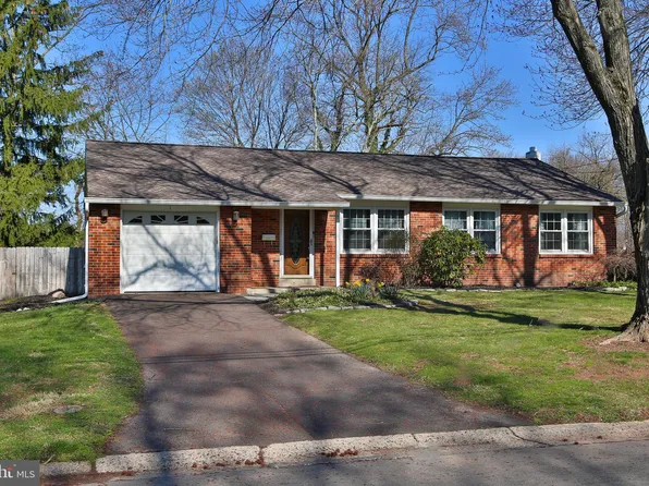 1 Miller Ave, Doylestown, PA 18901