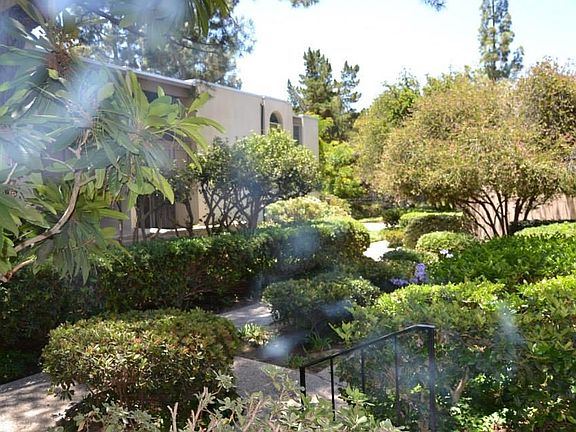 5th image of 4883 Collwood Blvd Unit A