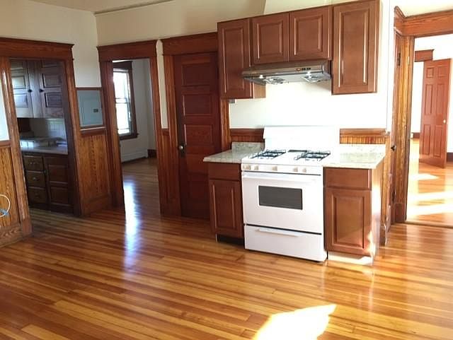1st image of 71 Crawford St #1