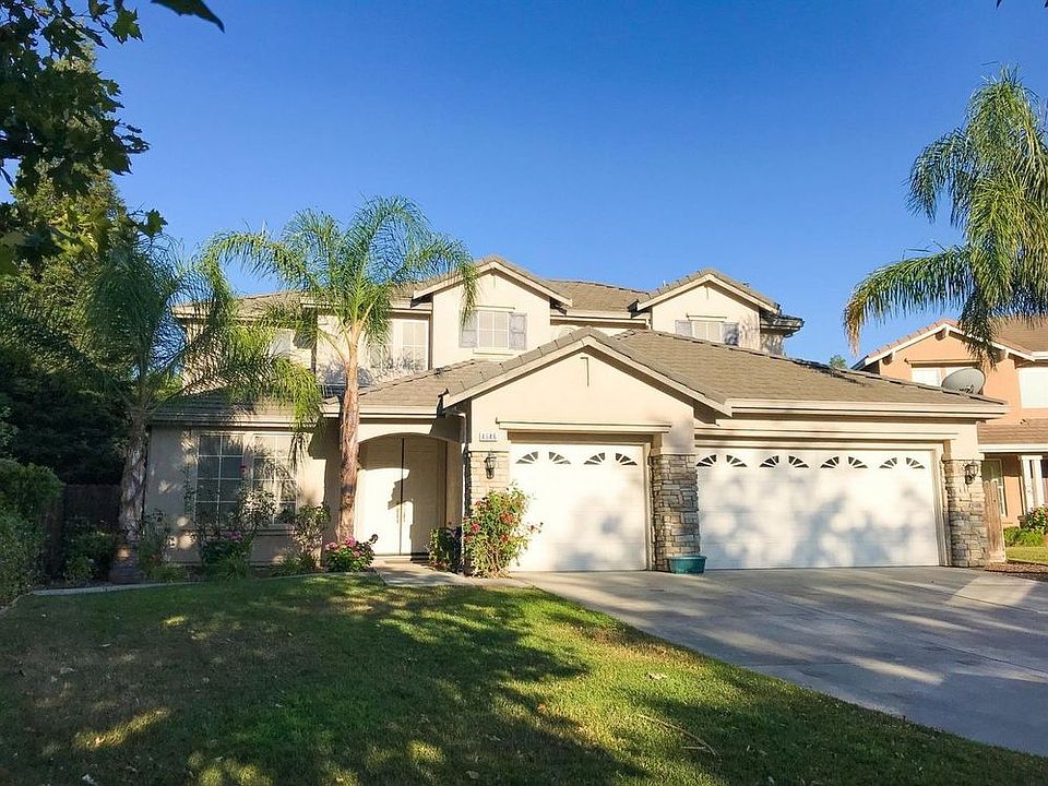 2nd image of 4646 Oakridge Dr