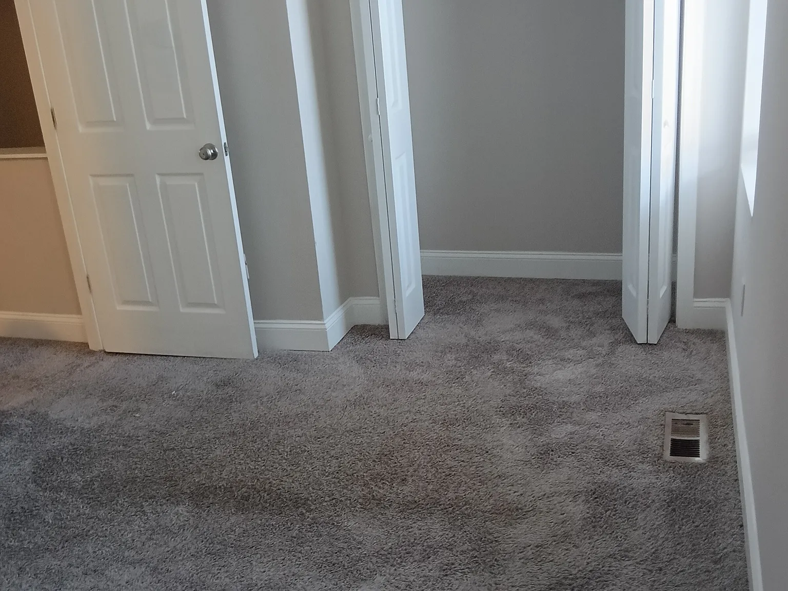 3 bed, 900 sqft, $1,775 — Photo 4