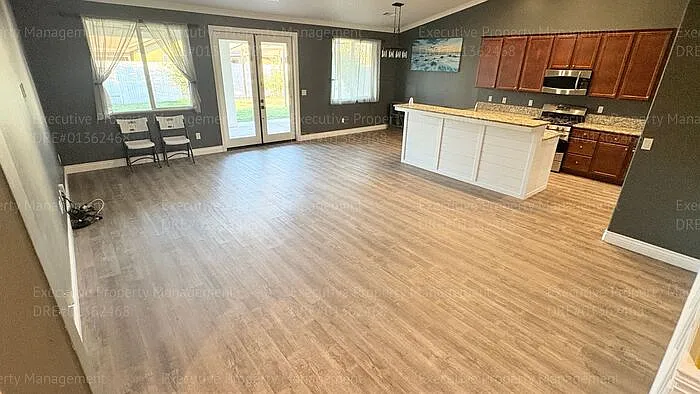 8905 Cadbury Dr — Photo 7
