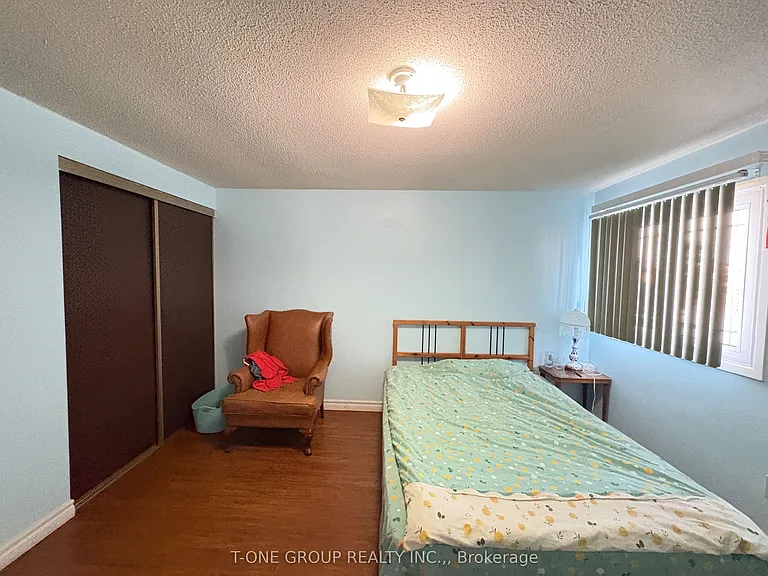 59 Chloe Cres #1 — Photo 8