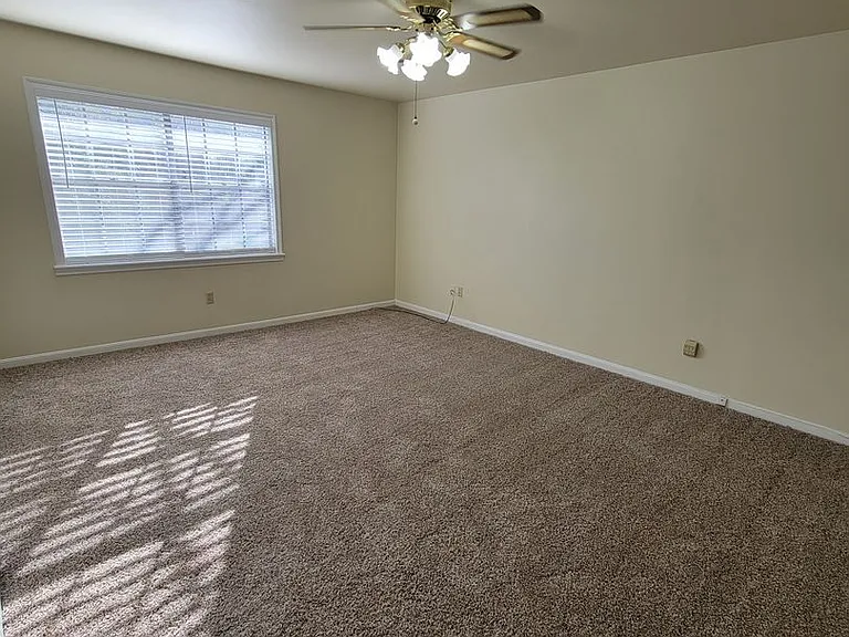 3803 Oak Ridge Dr — Photo 31