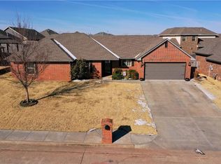 7003 Cherokee Xing E, Oklahoma City, OK 73132