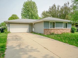 2713 N Butlin Dr, Beloit, WI 53511